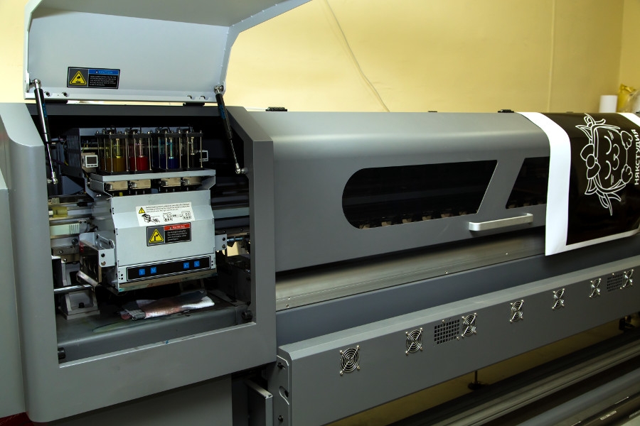 Машина для широкоформатной печати
